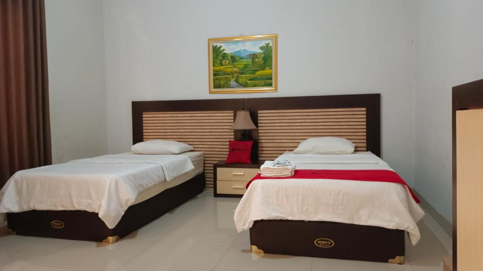 Reddoorz Syariah At Grand Taufiq Tarakan Exterior photo